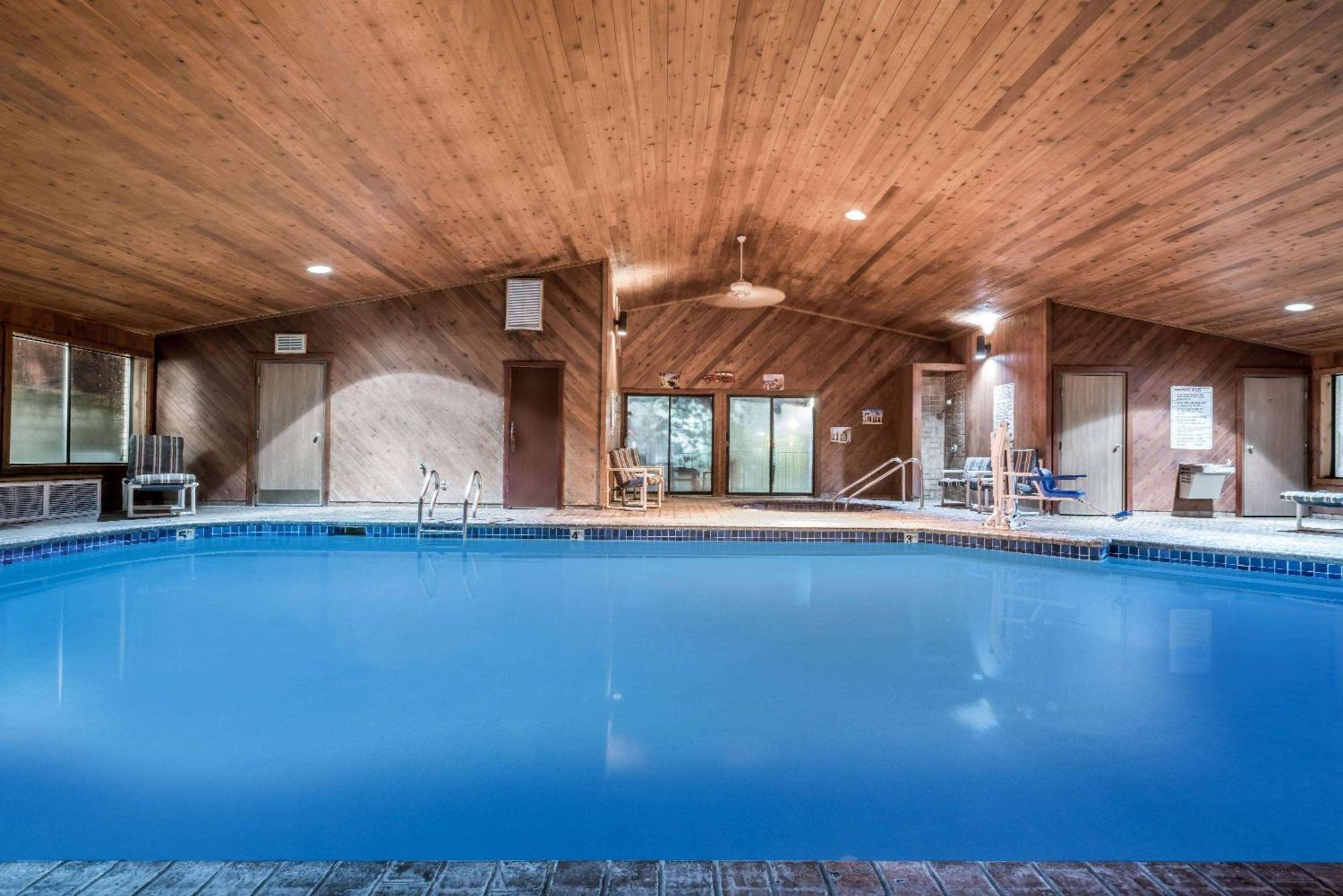 Days Inn By Wyndham Black River Falls - Access To Atv Trail Eksteriør bilde