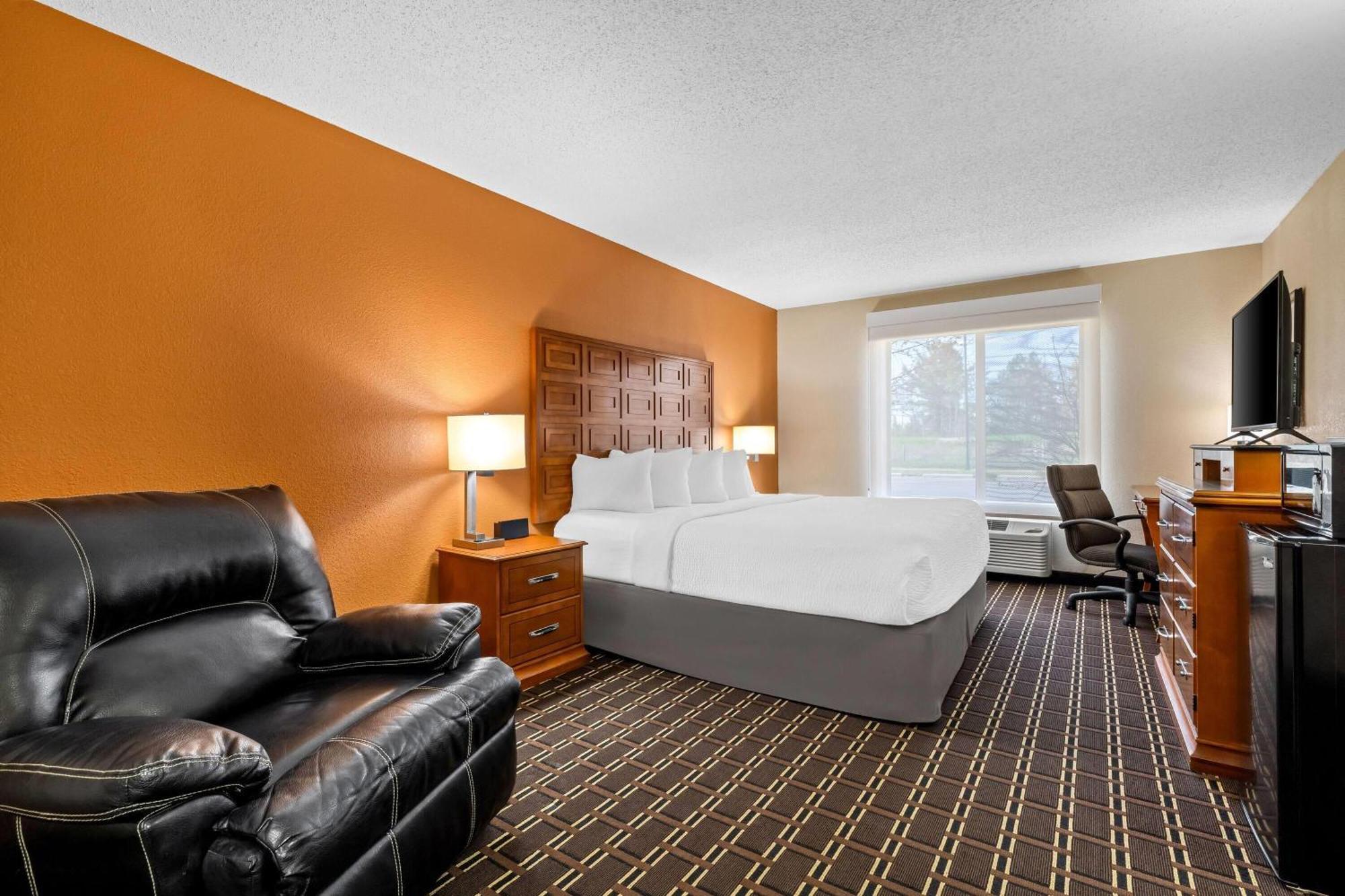 Days Inn By Wyndham Black River Falls - Access To Atv Trail Eksteriør bilde