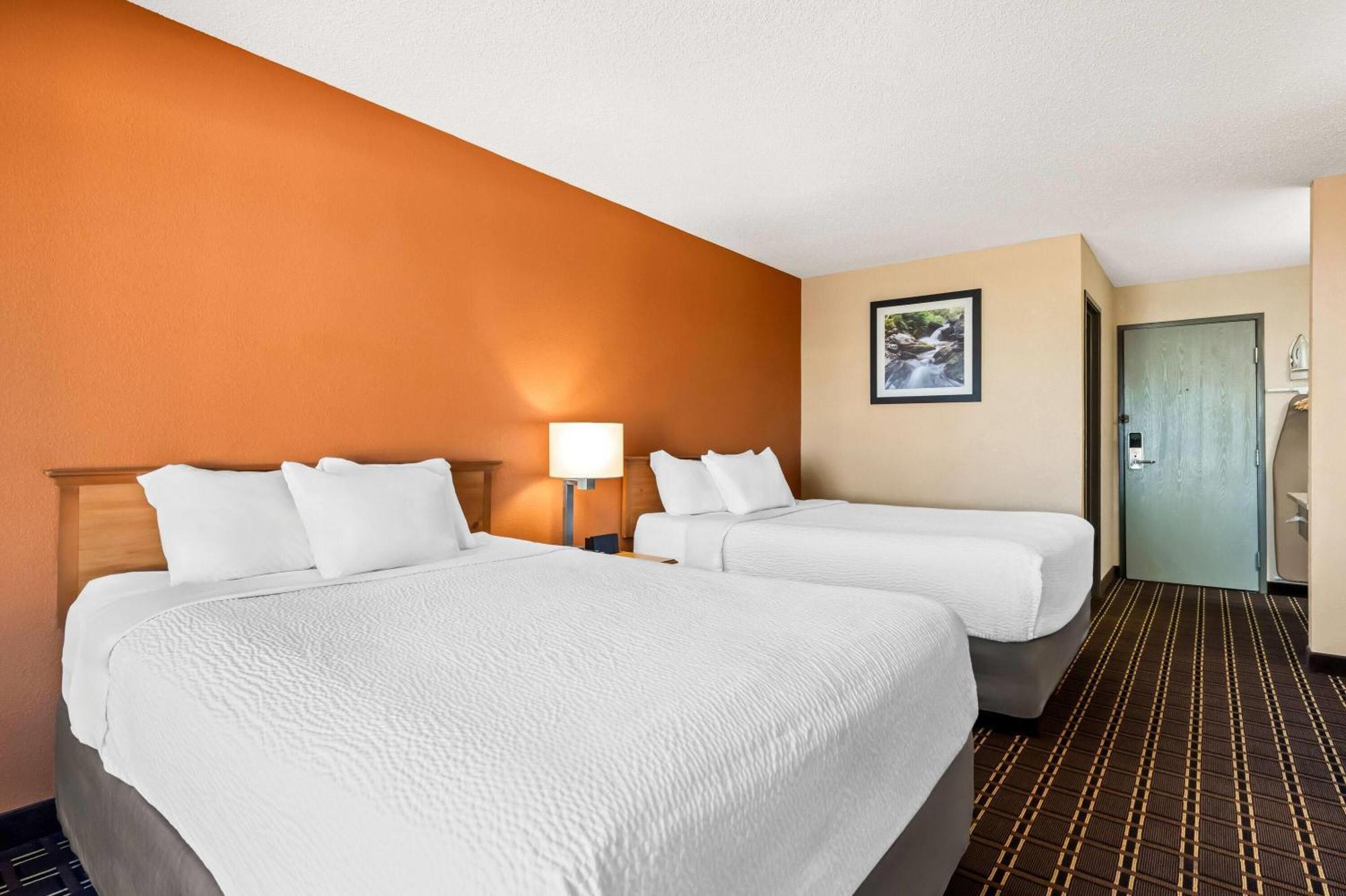 Days Inn By Wyndham Black River Falls - Access To Atv Trail Eksteriør bilde